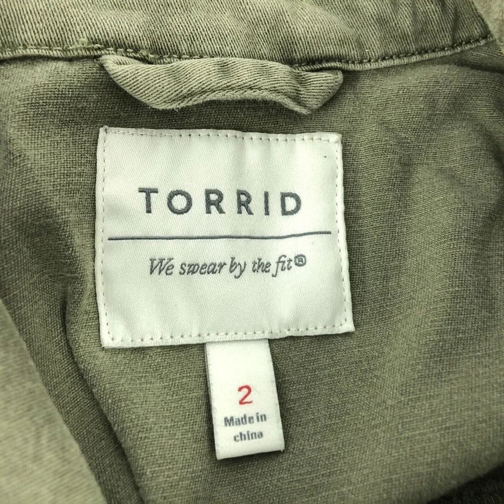 Torrid Women's Green Fashion‎ Stretch Jacket Size 2 Big Button Olive Green Boxy
